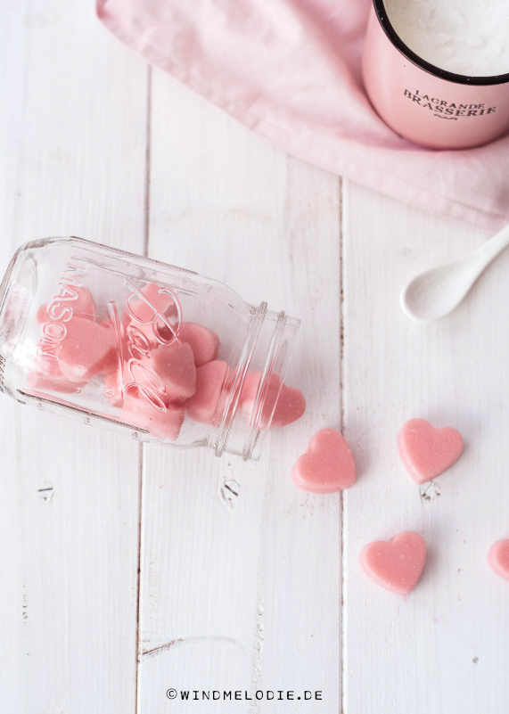 Valentinstag DIY rosa Peelingherzen