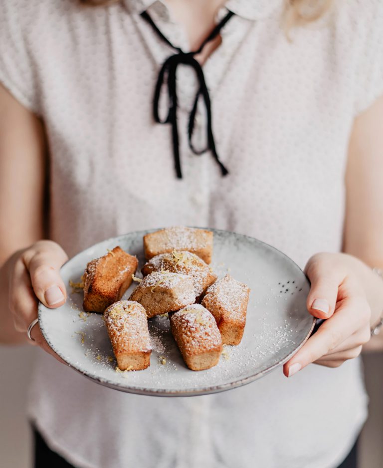 Saftige Zitronen-Financiers