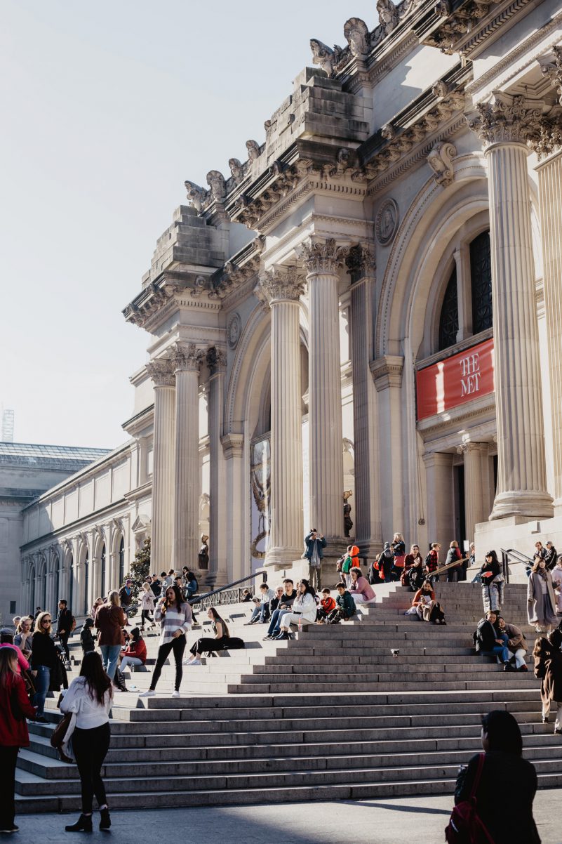 stufen the met museum new york manhattan
