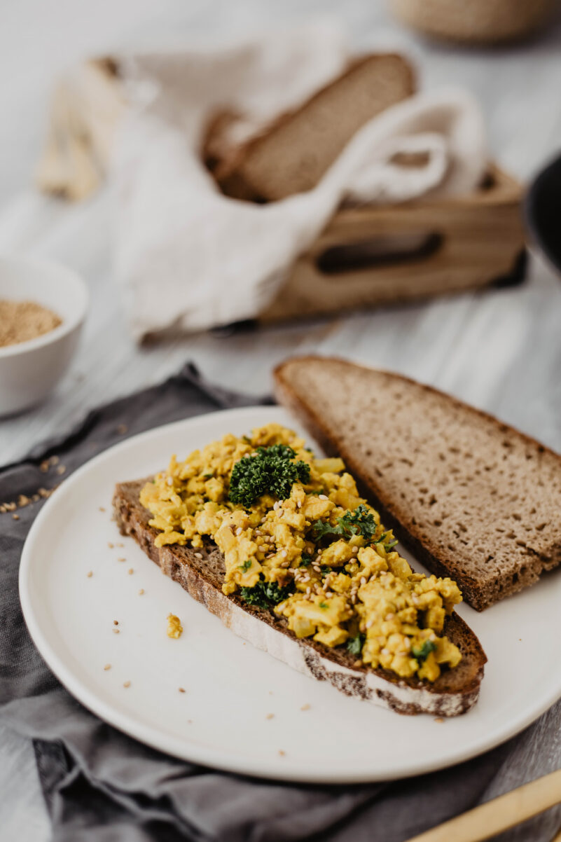 vegan scrambled tofu rezept