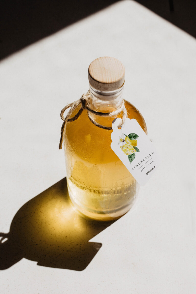 limoncello etikett flasche
