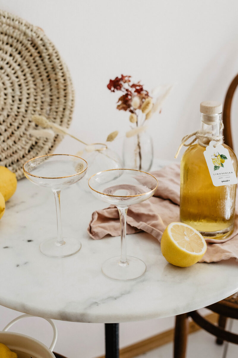 limoncello spritz drink