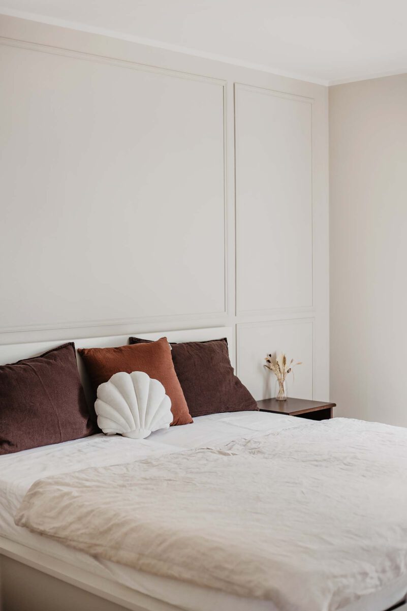 wandvertäfelung beige
