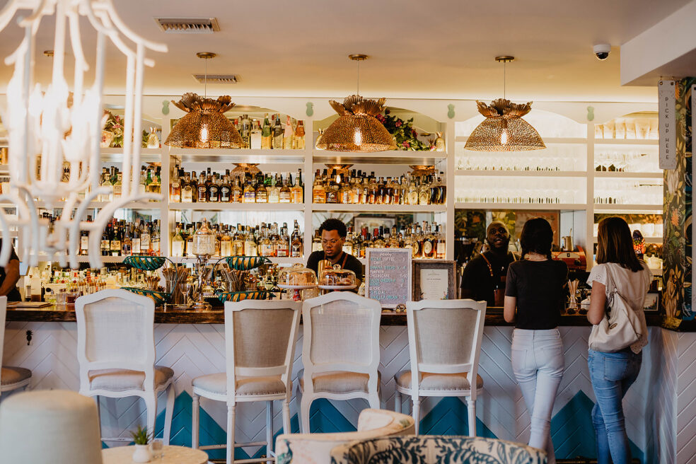 Bon Vivants Bar Cafe Bahamas